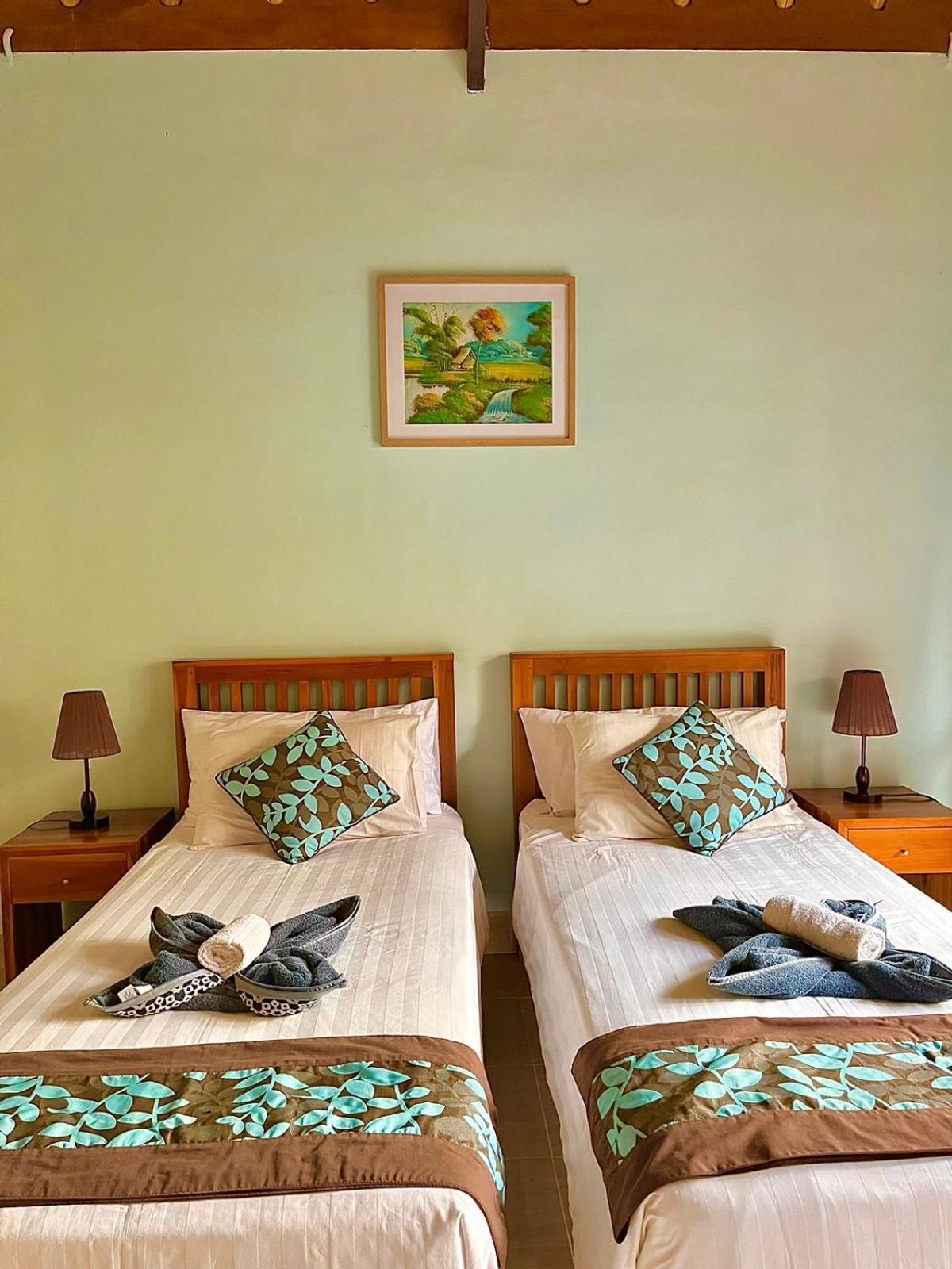 Cozy Cottages Lombok Senggigi Exterior foto